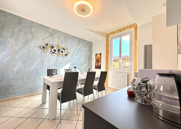 Evelyne - Centro Storico A Due Passi - * 볼로냐