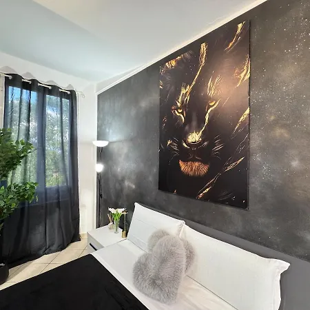 Evelyne - Centro Storico A Due Passi - Apartmán *