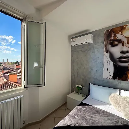 Evelyne - Centro Storico A Due Passi - Apartmán *