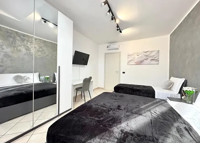 Evelyne - Centro Storico A Due Passi - Apartment Bologna