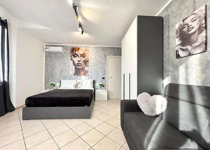 Apartment Evelyne - Centro Storico A Due Passi - Bologna