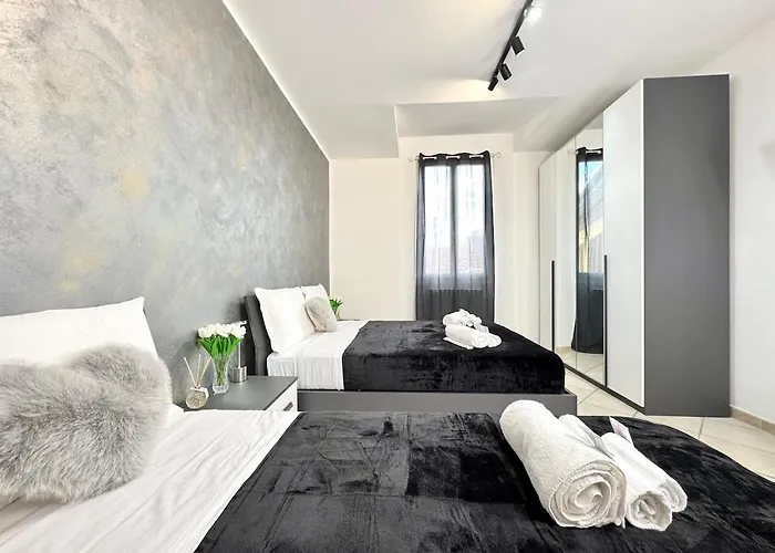 Evelyne - Centro Storico A Due Passi - Apartment Bologna