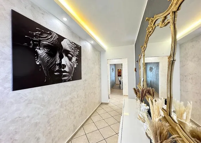 Evelyne - Centro Storico A Due Passi - * Bologna