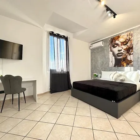 Apartamento Evelyne - Centro Storico A Due Passi - *