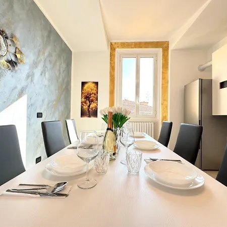 Evelyne - Centro Storico A Due Passi -