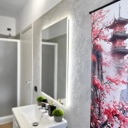 Evelyne - Centro Storico A Due Passi - *